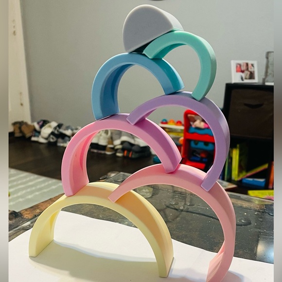 Little Teether Stacking Rainbow - Picture 3 of 4